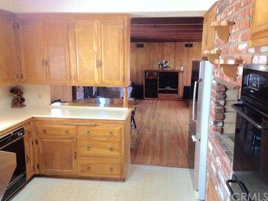 1525 E Elm Ave, El Segundo, CA 90245 - photo 4