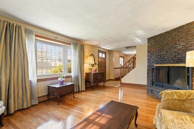 8 Wakefield St, Reading, MA 01867 - photo 6