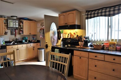 7 12th St, Nashua, NH 03060 - photo 5