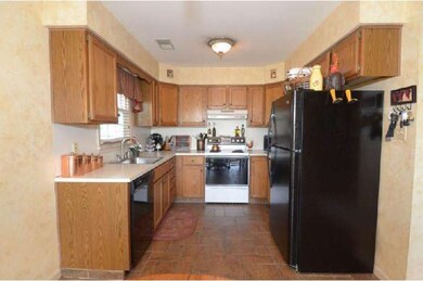 137 Sterling Dr, Perkasie, PA 18944 - photo 7