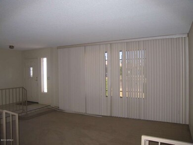 Living room,