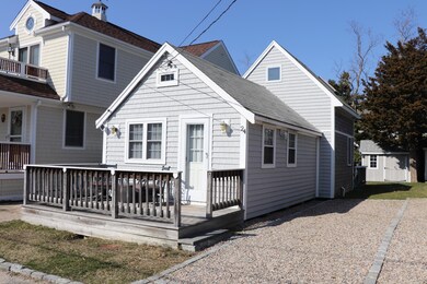 24 Wilson's Grove