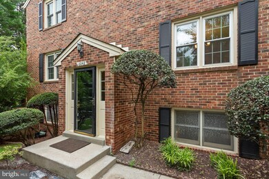 6042 Morgan Ct, Alexandria, VA 22312 - photo 2