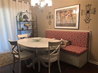 9053 Meadow View Dr, Shawnee, KS 66227 - photo 7