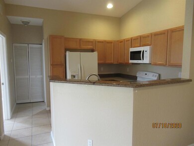 3007 Laurel Ridge Cir, Riviera Beach, FL 33404 - photo 5