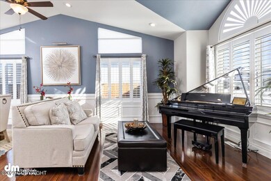 06-Living Room 20230306-DW-0887