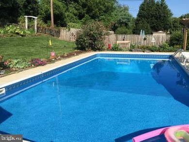 12713 Haskell Ln, Bowie, MD 20716 - photo 2