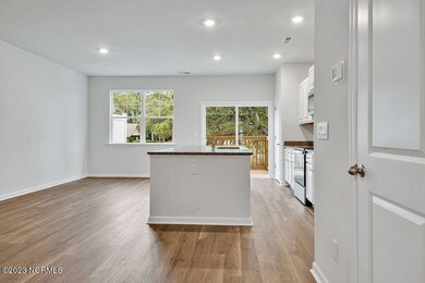6518SharkToothTrail-4