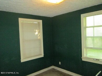 4727 Birkenhead Rd, Jacksonville, FL 32210 - photo 5