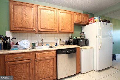 Radnor House unit 416, Bryn Mawr, PA 19010 - photo 7