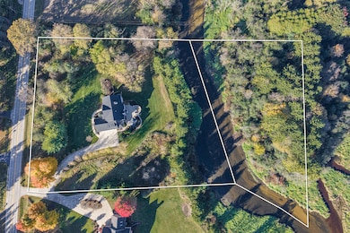 11012 Cedar Creek Rd, Cedarburg, WI 53012 - photo 4