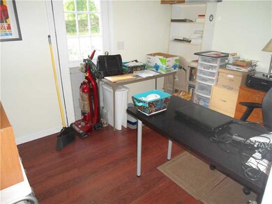 16 Barmore Dr W, Stamford, CT 06905 - photo 7