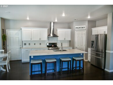 5518 Jeffrey Way, Eugene, OR 97402 - photo 3