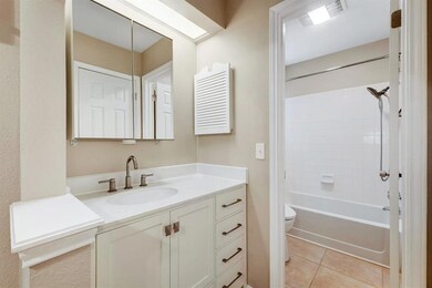 3111 Tom Green St unit 108, Austin, TX 78705 - photo 7