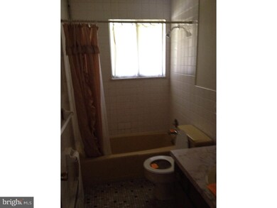 407 Madison Ave, Reading, PA 19605 - photo 3