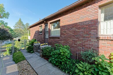 209 Alexander Ave, Schenectady, NY 12302 - photo 5