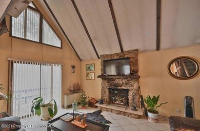 10 Lakeview Dr W, Lake Ariel, PA 18436 - photo 2