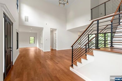 35 Lillian Ct, Ramsey, NJ 07446 - photo 6