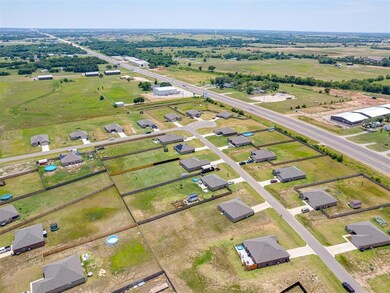 10340 Cadens Trail, Shawnee, OK 74804 - photo 5