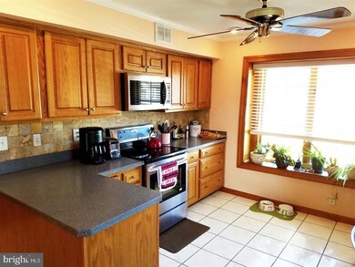 30 Cedar Place, Swedesboro, NJ 08085 - photo 4