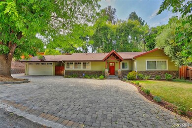 22391 Macfarlane Dr, Woodland Hills, CA 91364 - photo 2