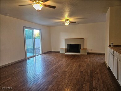 2836 Alcoa Ave, Las Vegas, NV 89102 - photo 2