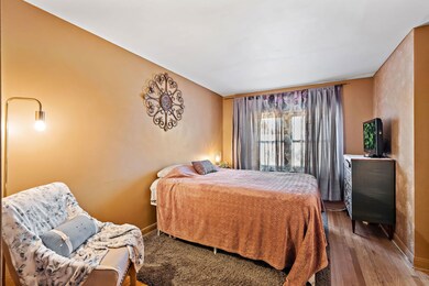 unlisted-address, Chicago, IL 60659 - photo 7