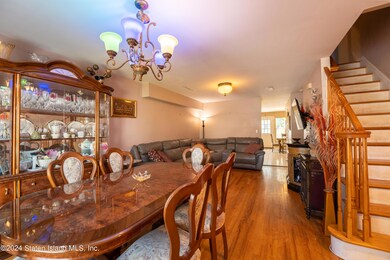 120 Pitney Ave, Staten Island, NY 10309 - photo 5