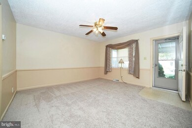 38 Pelczar Ave, Essex, MD 21221 - photo 4