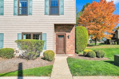 83 Pheasant Run, Edison, NJ 08820 - photo 4