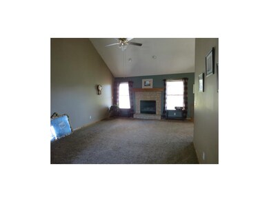 711 S Sunset Ln, Raymore, MO 64083 - photo 3