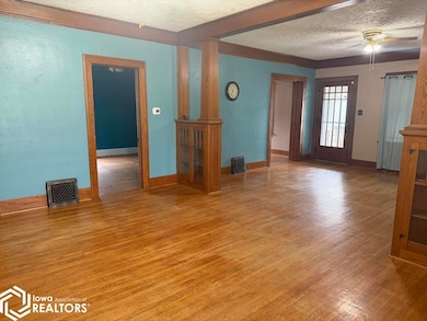 505 Hazel St, Atlantic, IA 50022 - photo 3