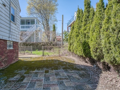 17 Hudson St, Somerville, MA 02143 - photo 4