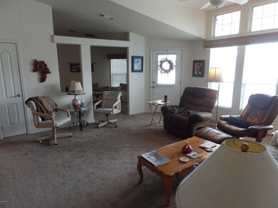 2117 N PIPER PL 008