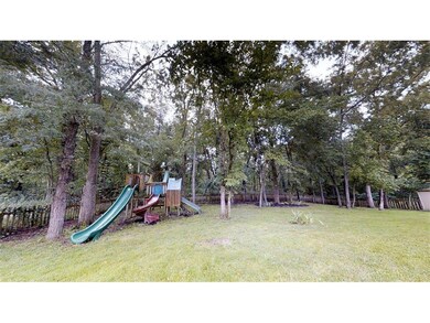 Fenced Back Yard that backs up to woods!