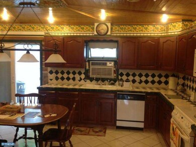 1732 Rose St, Reading, PA 19601 - photo 3