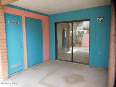 Patio w Storage