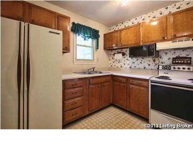 6808 Vandre Ave, Louisville, KY 40228 - photo 6