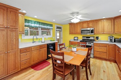 3 Allen St, Exeter, NH 03833 - photo 3