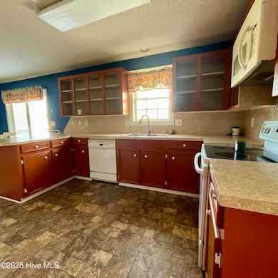 1551 David Rogerson Rd, Williamston, NC 27892 - photo 7