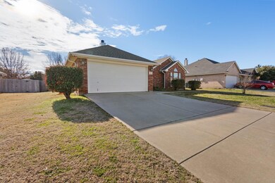 217 Rose Ave, Cleburne, TX 76033 - photo 2