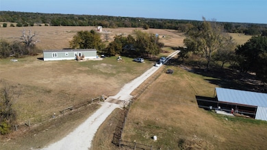 403 Farm To Market 80, Teague, TX 75860 - photo 2