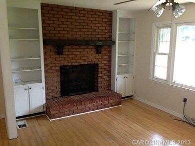 143 Barry Oak Rd, Statesville, NC 28625 - photo 2