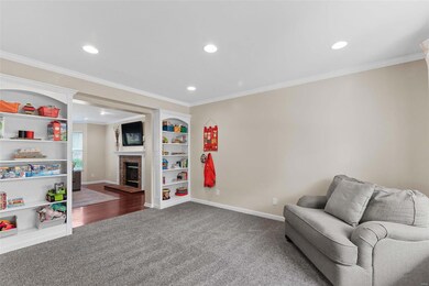 Beautiful built in shelving in the living room