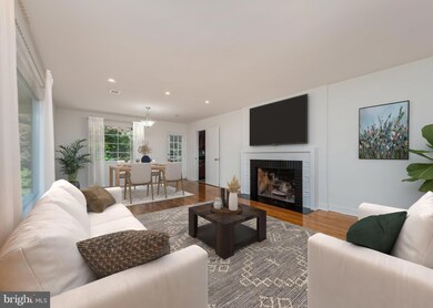 7809 Chestnut Ln, Bowie, MD 20715 - photo 4