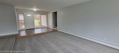 35527 Springvale St, Farmington Hills, MI 48331 - photo 3