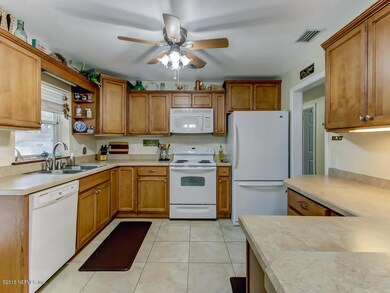 5765 Cherry Laurel Dr, Jacksonville, FL 32210 - photo 6