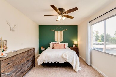 Master Bedroom - Fits King Bed