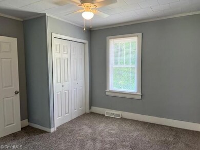 112 N Branch St, Reidsville, NC 27320 - photo 5