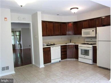 286 Leedom Way unit 81, Newtown, PA 18940 - photo 7